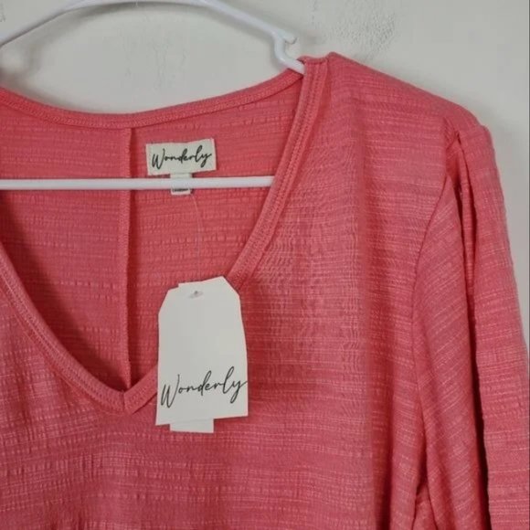 Wonderly Flowy Tunic Womens Size L Wide Flare Sleeve V Neck Coral Pink Classic - Picture 3 of 3